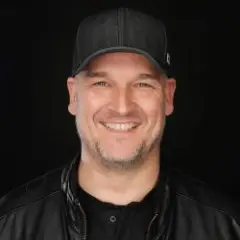 Jorn van Deynhoven — Freaks (Festival Mix)