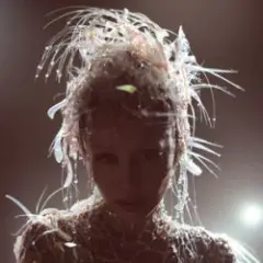 Miley Cyrus — End Of The World