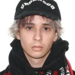 По глазам