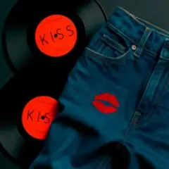Kiss