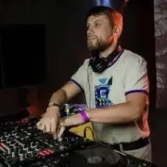 Обложка трека Club Pulse