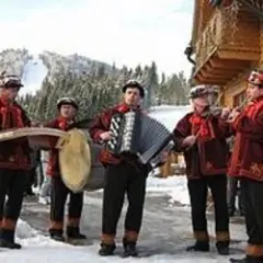 Троїсті музики — Гречаники